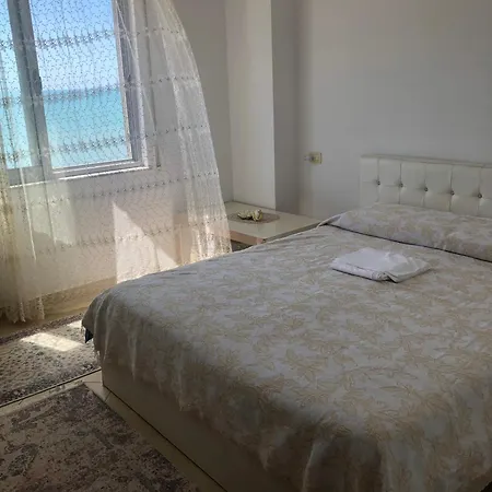 Sun, Sea And Serenity - Beachfront With Sunset Views And Soothing Waves