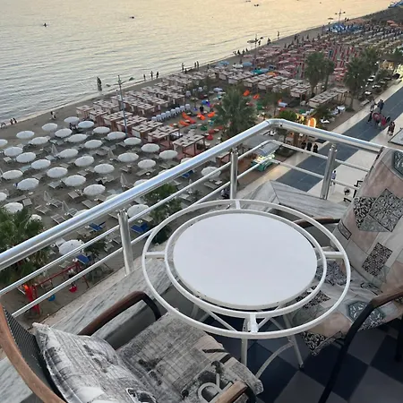 Sun, Sea And Serenity - Beachfront With Sunset Views And Soothing Waves شقة دراس