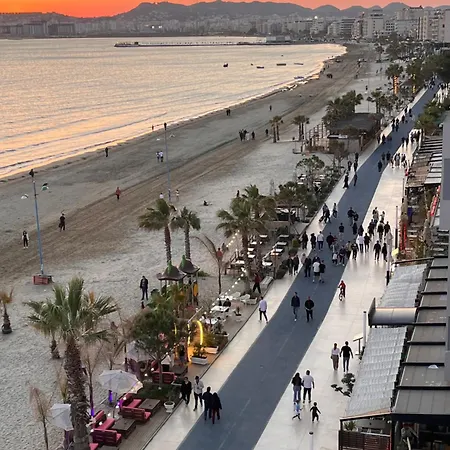 Daire Sun, Sea And Serenity - Beachfront With Sunset Views And Soothing Waves Dıraç