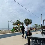 Apartment Sun, Sea And Serenity - Beachfront With Sunset Views And Soothing Waves