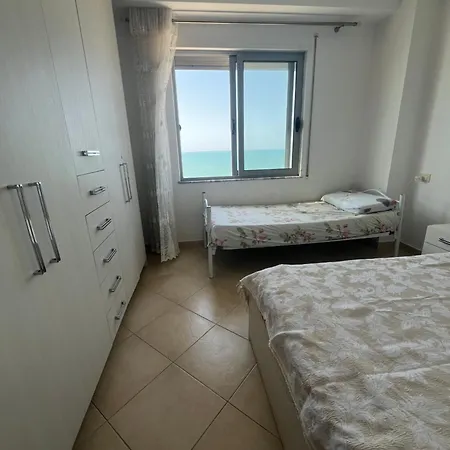 Sun, Sea And Serenity - Beachfront With Sunset Views And Soothing Waves Durrës