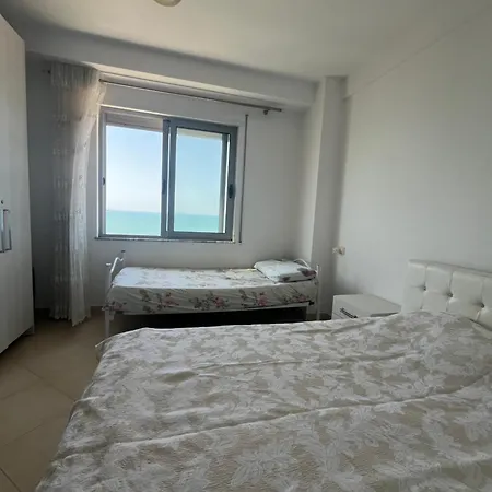 Sun, Sea And Serenity - Beachfront With Sunset Views And Soothing Waves *