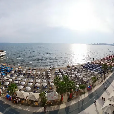 דירה Sun, Sea And Serenity - Beachfront With Sunset Views And Soothing Waves *
