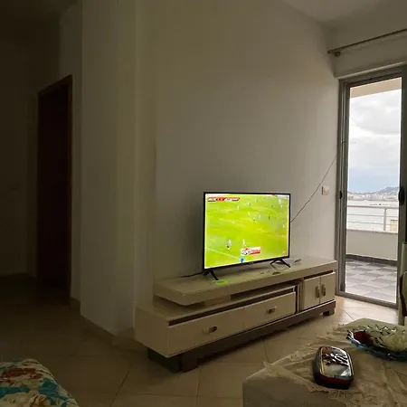 Sun, Sea And Serenity - Beachfront With Sunset Views And Soothing Waves *