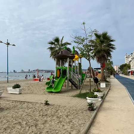 Апартаменты Sun, Sea And Serenity - Beachfront With Sunset Views And Soothing Waves Дуррес
