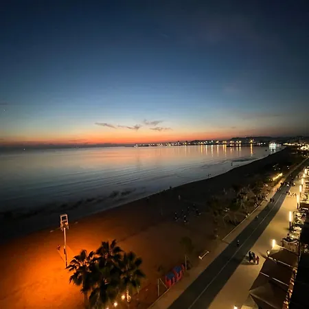 Sun, Sea And Serenity - Beachfront With Sunset Views And Soothing Waves