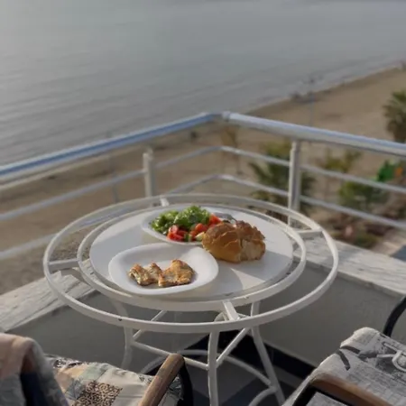 Sun, Sea And Serenity - Beachfront With Sunset Views And Soothing Waves * Δυρράχιο