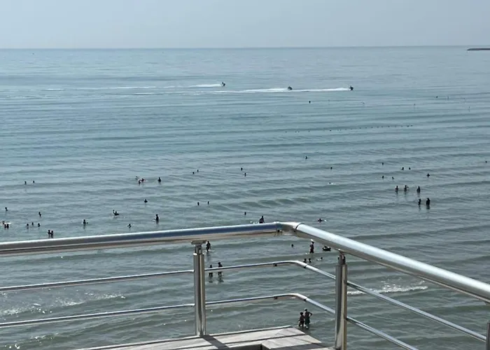 Apartment Sun, Sea And Serenity - Beachfront With Sunset Views And Soothing Waves *