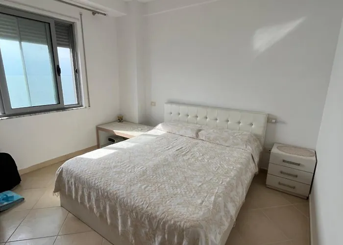 Sun, Sea And Serenity - Beachfront With Sunset Views And Soothing Waves Durrës