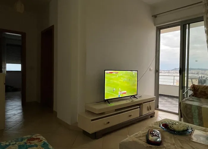 Sun, Sea And Serenity - Beachfront With Sunset Views And Soothing Waves *