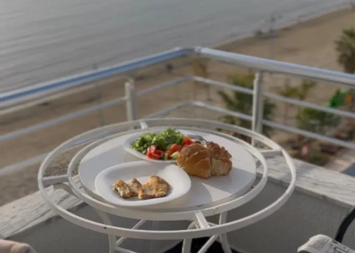 Sun, Sea And Serenity - Beachfront With Sunset Views And Soothing Waves * Δυρράχιο